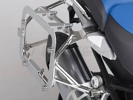 ZESTAW ADAPTERÓW NA ORYGINALNE STELAŻE BOCZNE SW-MOTECH BMW R1200GS LC ADV NA KUFRY TRAX SILVER