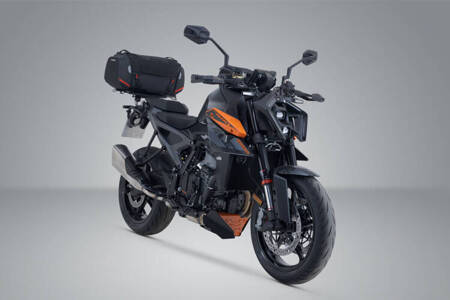 ZESTAW KUFRA CENTRALNEGO RACKPACK SET  SW-MOTECH KTM 990 DUKE (23-)