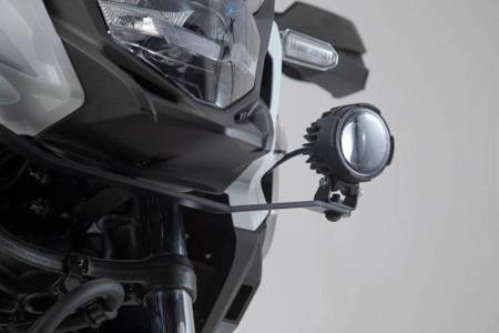 ZESTAW LAMP PRZECIWMGŁOWYCH EVO SW-MOTECH MOTO GUZZI V85 TT (19-) BLACK