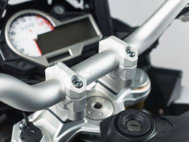 ZESTAW PODWYŻSZAJĄCY KIEROWNICĘ BMW S 1000 XR (15-) PODWYŻSZENIE 20MM SW-MOTECH